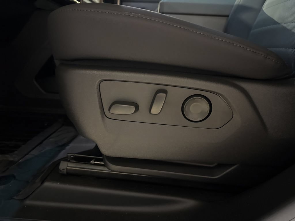 New 2025 GMC Hummer EV 2X AWD/4WD image 19