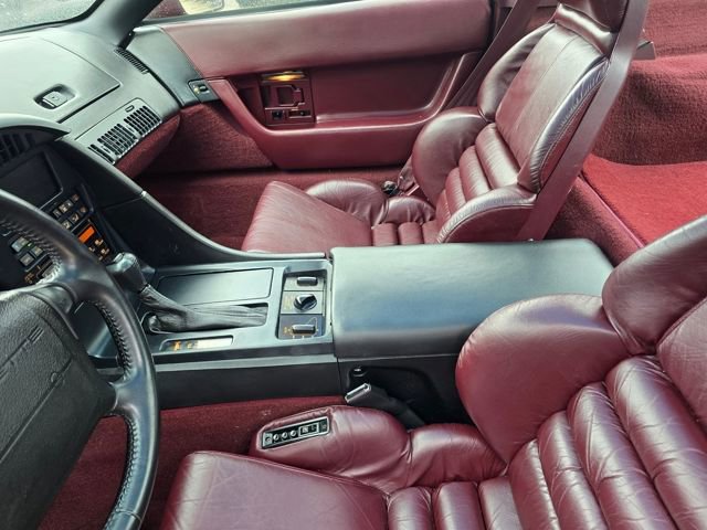 Used 1993 Chevrolet Corvette Coupe image 10
