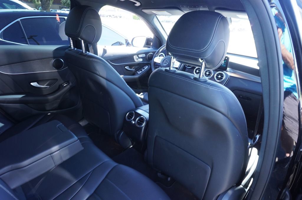 Used 2022 Mercedes-Benz GLC 300 image 10