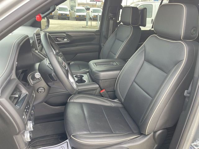 Used 2024 GMC Yukon SLT w/ SLT Premium Package image 11