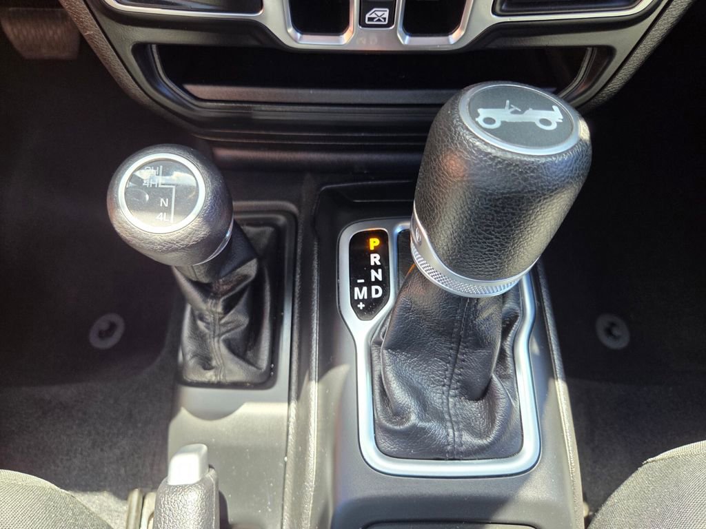 Used 2019 Jeep Wrangler Unlimited Sport AWD/4WD image 25
