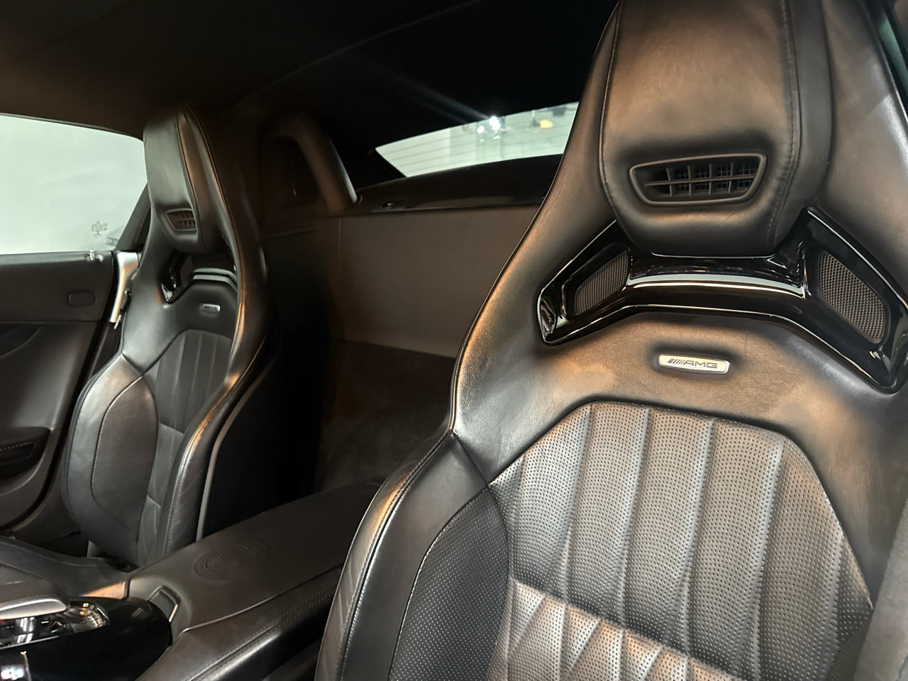 Used 2020 Mercedes-Benz AMG GT R image 25