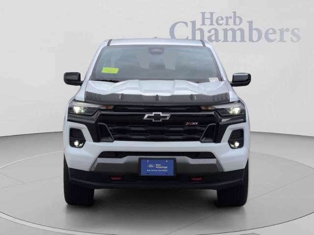 Used 2024 Chevrolet Colorado Z71 w/ Z71 Convenience Package 2 AWD/4WD image 2