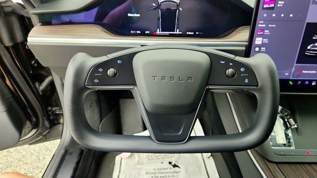 Used 2022 Tesla Model S AWD/4WD image 13