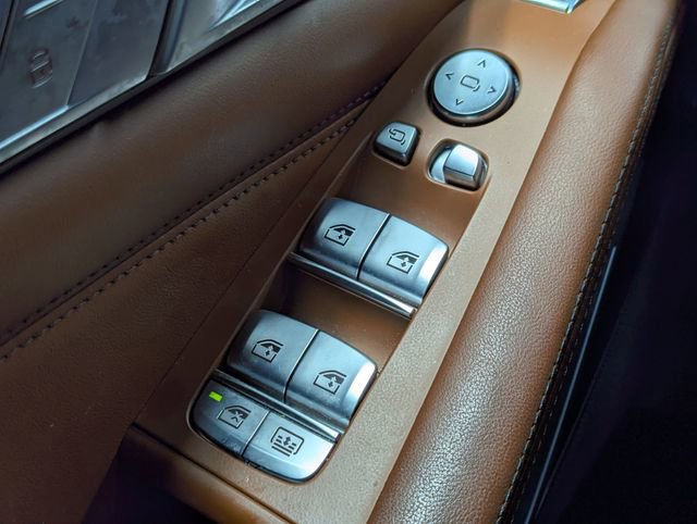 Used 2021 BMW X7 M50i image 21