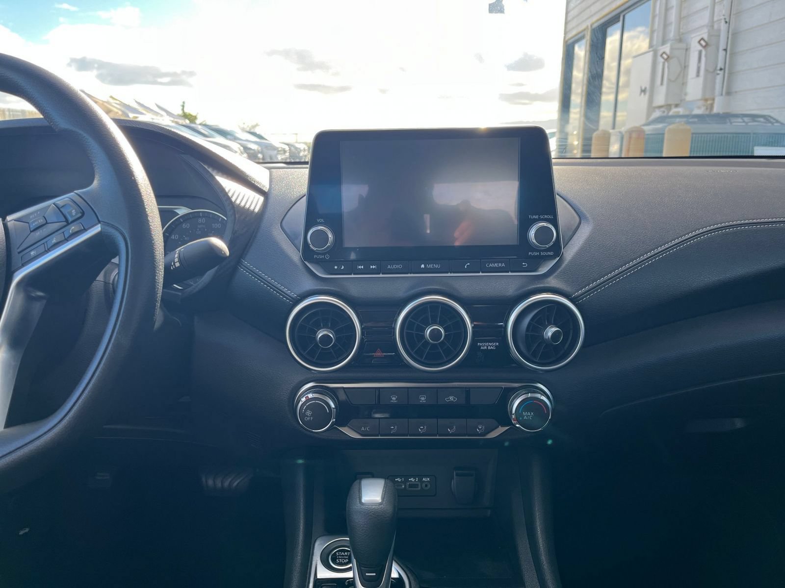 Used 2025 Nissan Sentra SV FWD image 17
