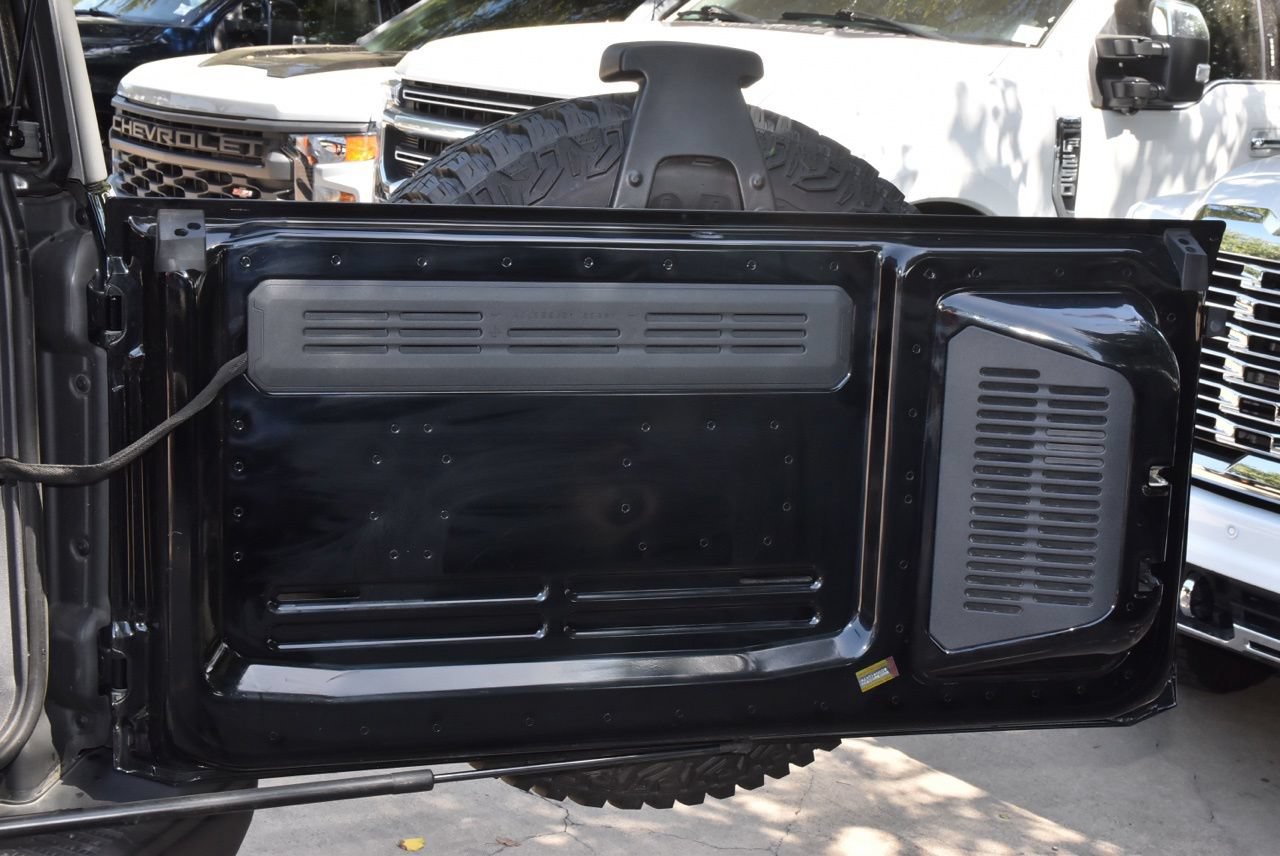 Used 2023 Ford Bronco Badlands w/ Sasquatch Package AWD/4WD image 46