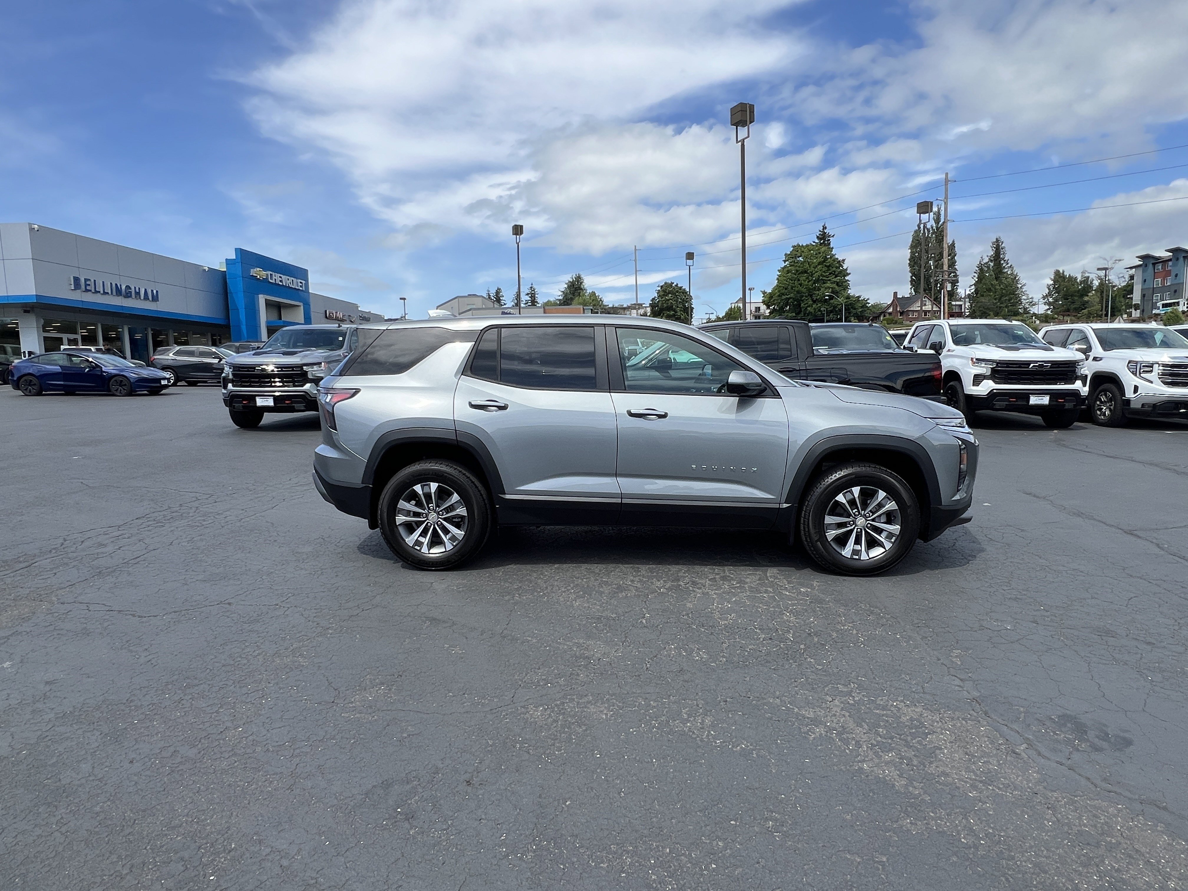 New 2026 Chevrolet Equinox LT w/ Safety and Technology Package AWD/4WD image 7
