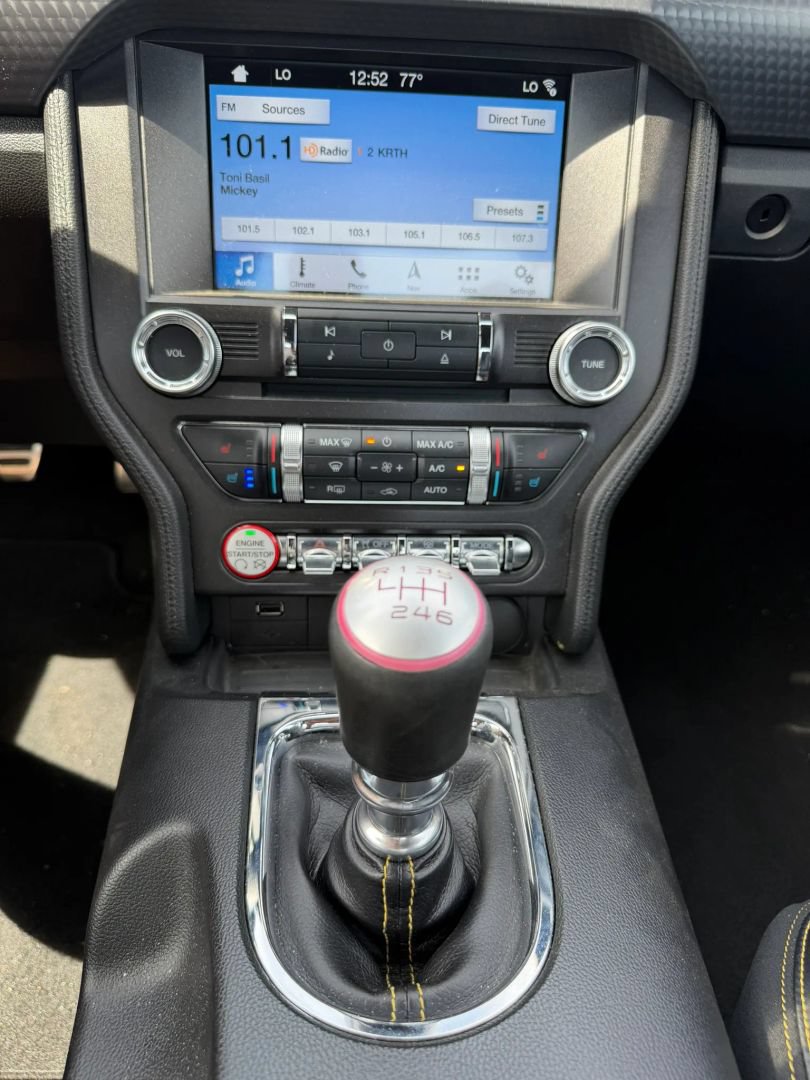 Used 2017 Ford Mustang GT Premium w/ GT Performance Package RWD image 23
