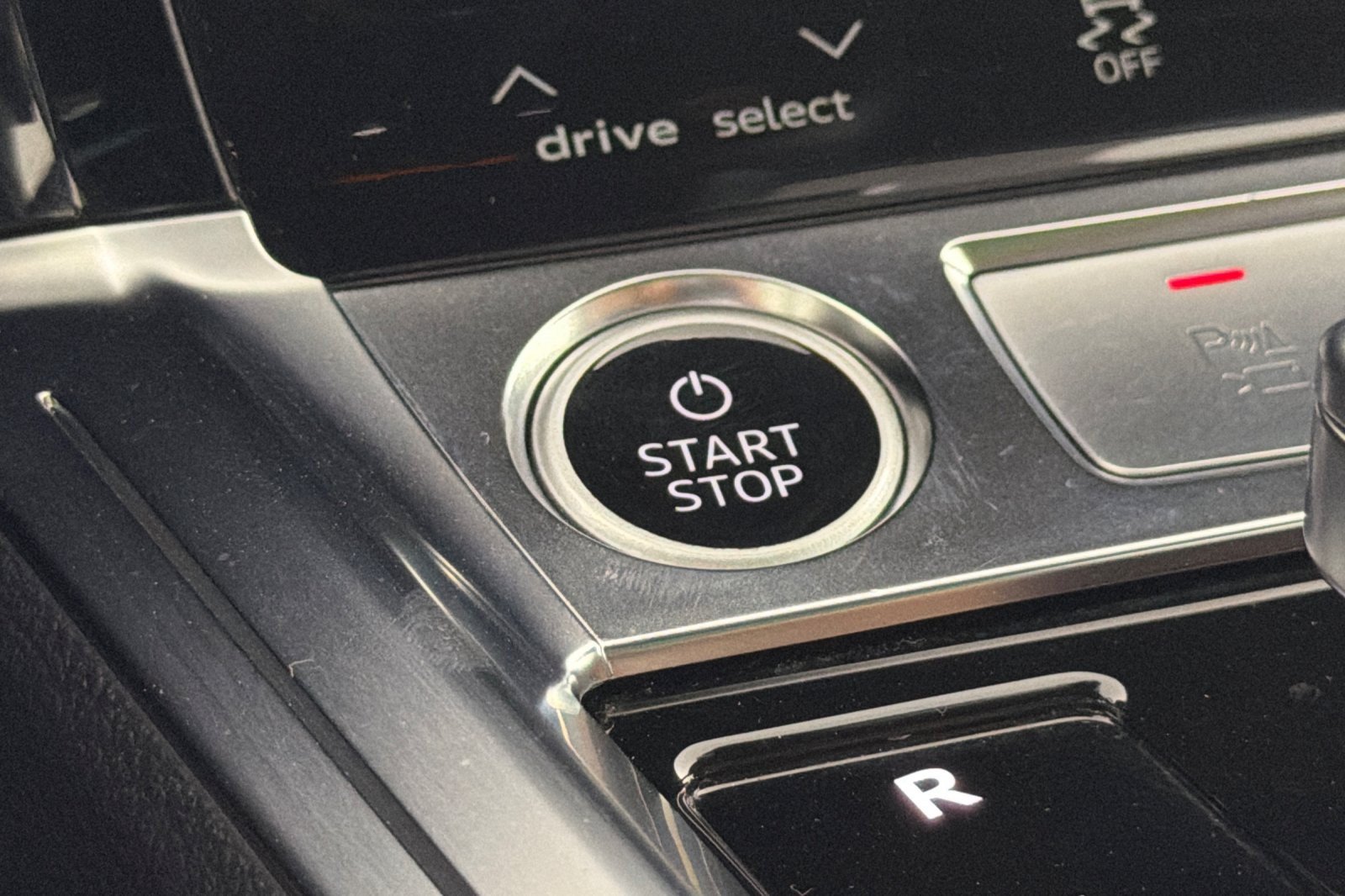 Used 2022 Audi e-tron Chronos AWD/4WD image 22