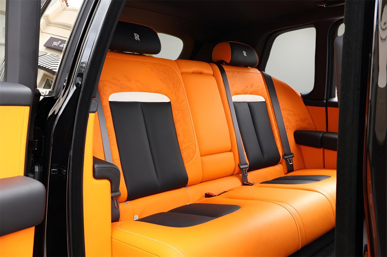 Used 2025 Rolls-Royce Cullinan image 26