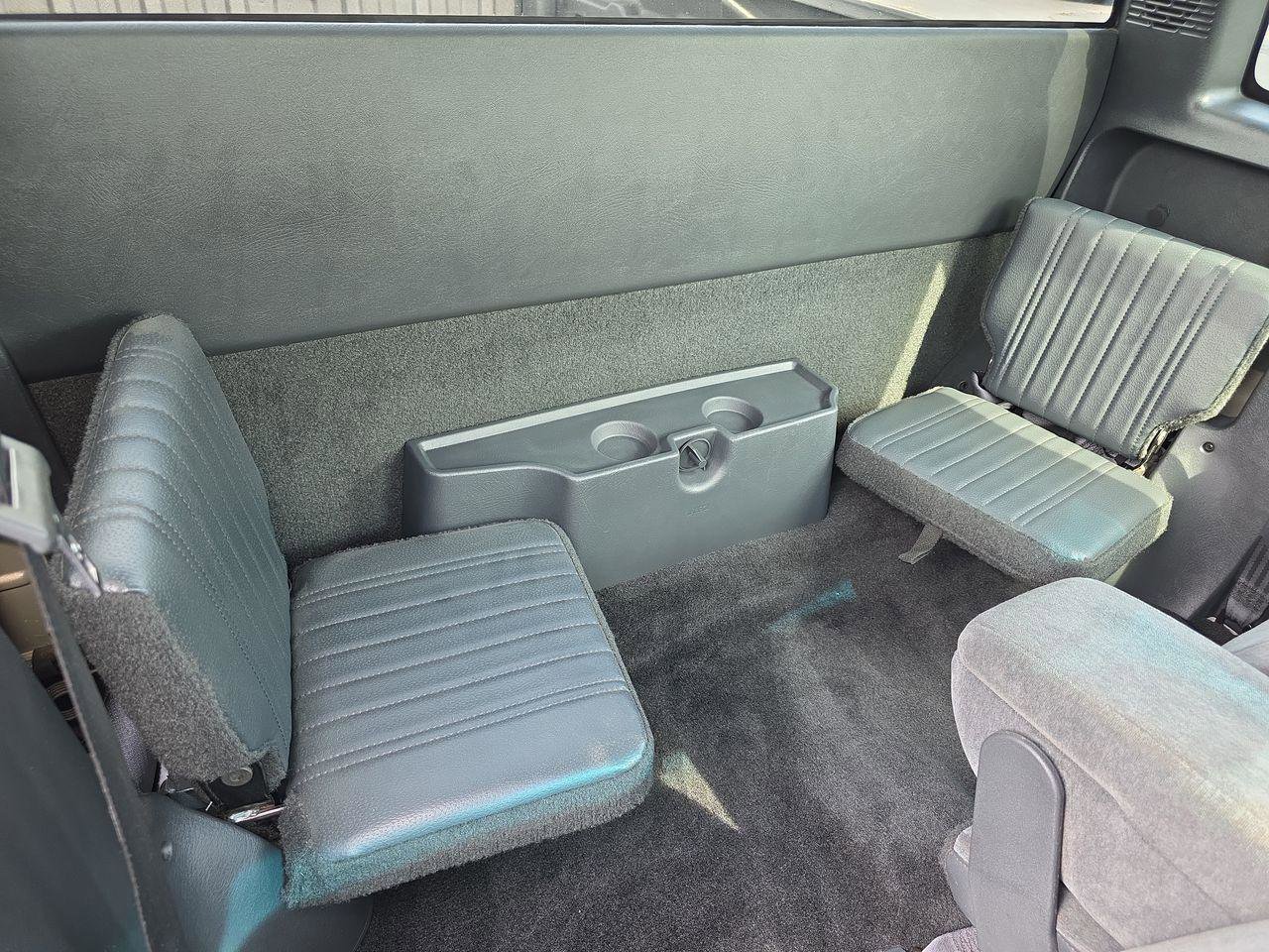 Used 2000 Chevrolet S10 Pickup LS w/ Preferred Equipment Group RWD image 7