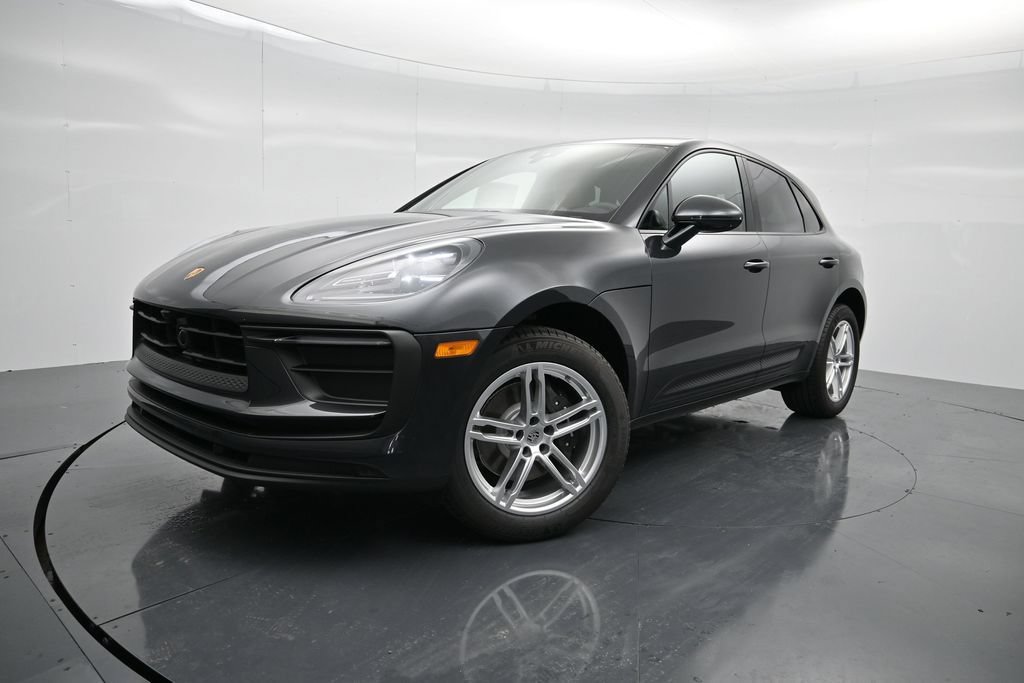 New 2026 Porsche Macan AWD/4WD image 1
