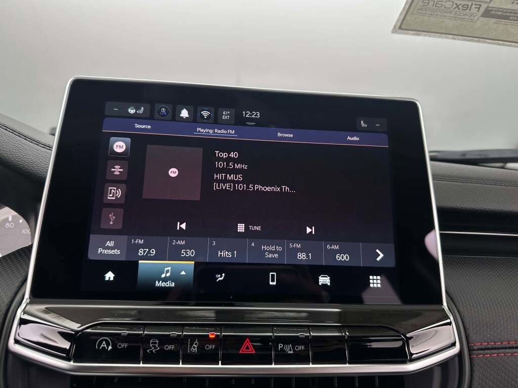 New 2026 Jeep Compass Trailhawk image 30