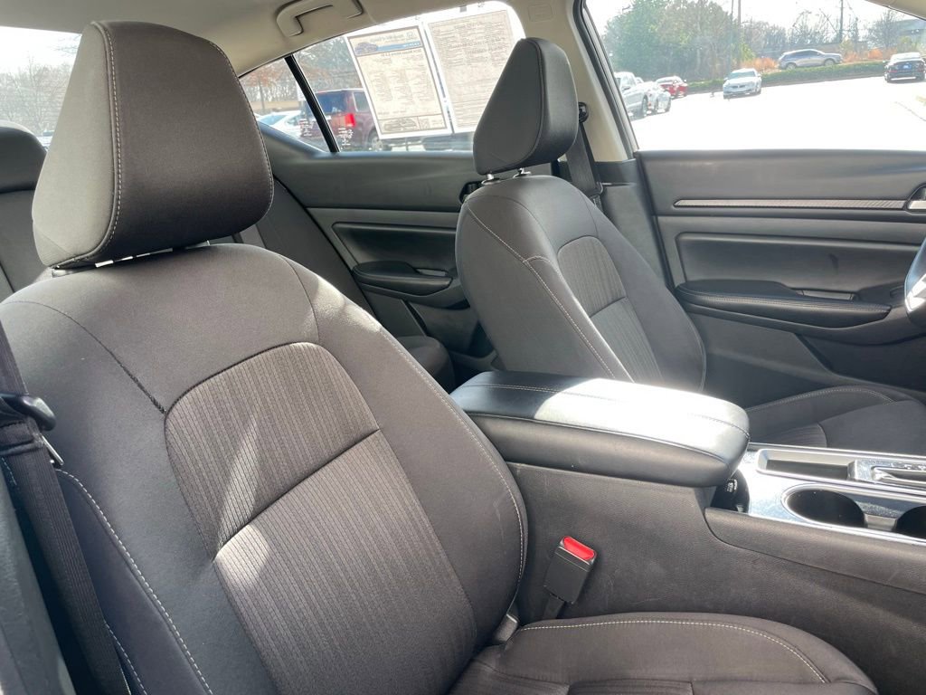 Used 2024 Nissan Altima 2.5 SV image 31