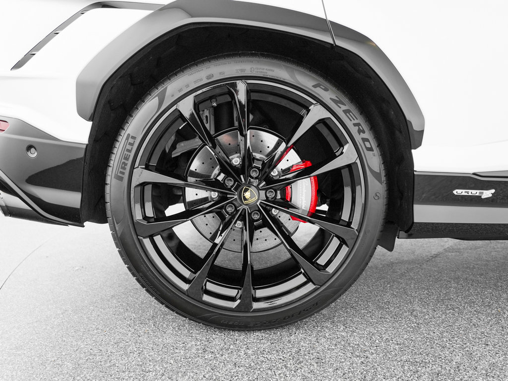 Used 2024 Lamborghini Urus S AWD/4WD image 35