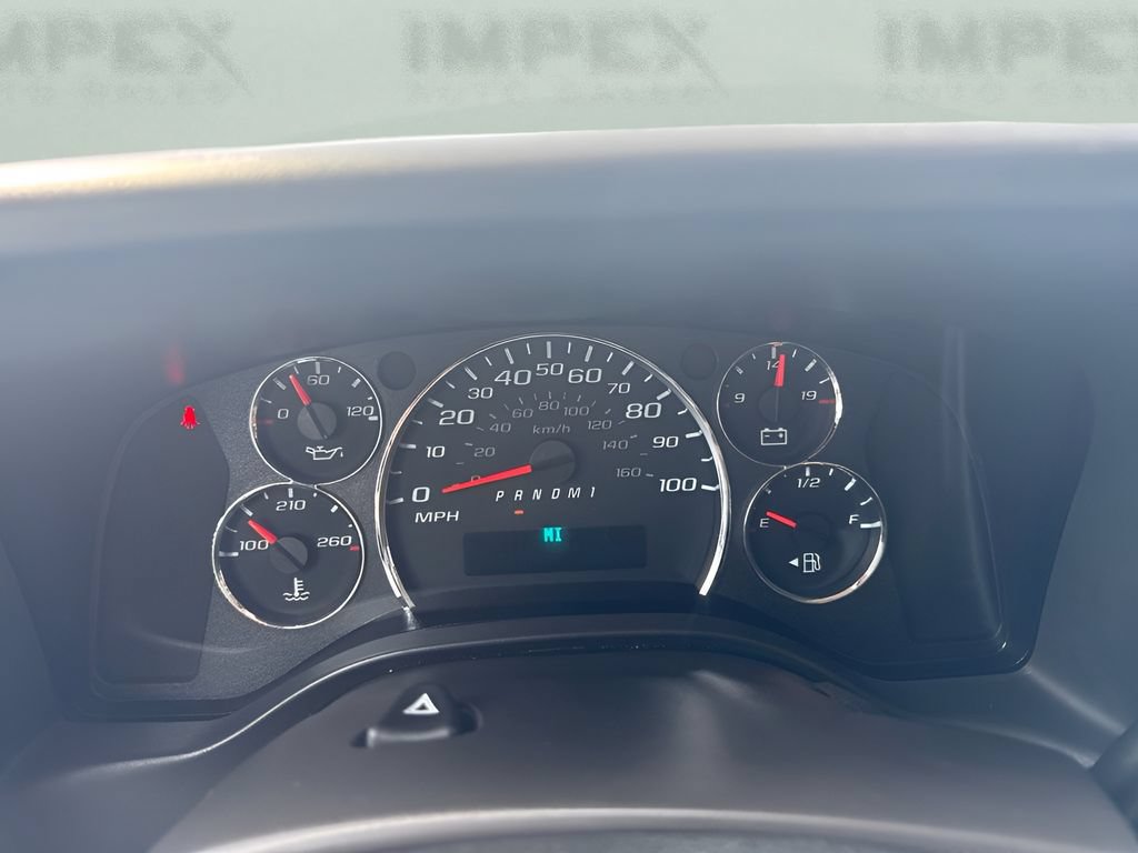 Used 2025 Chevrolet Express 3500 LS RWD image 12