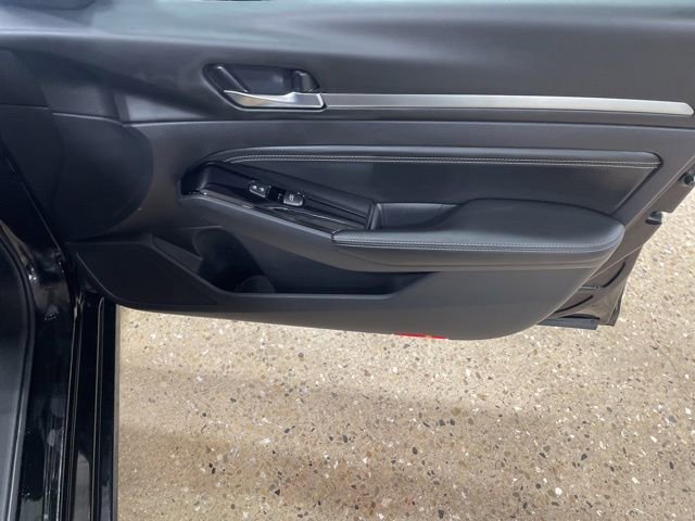 Certified 2020 Nissan Altima 2.5 Platinum image 32