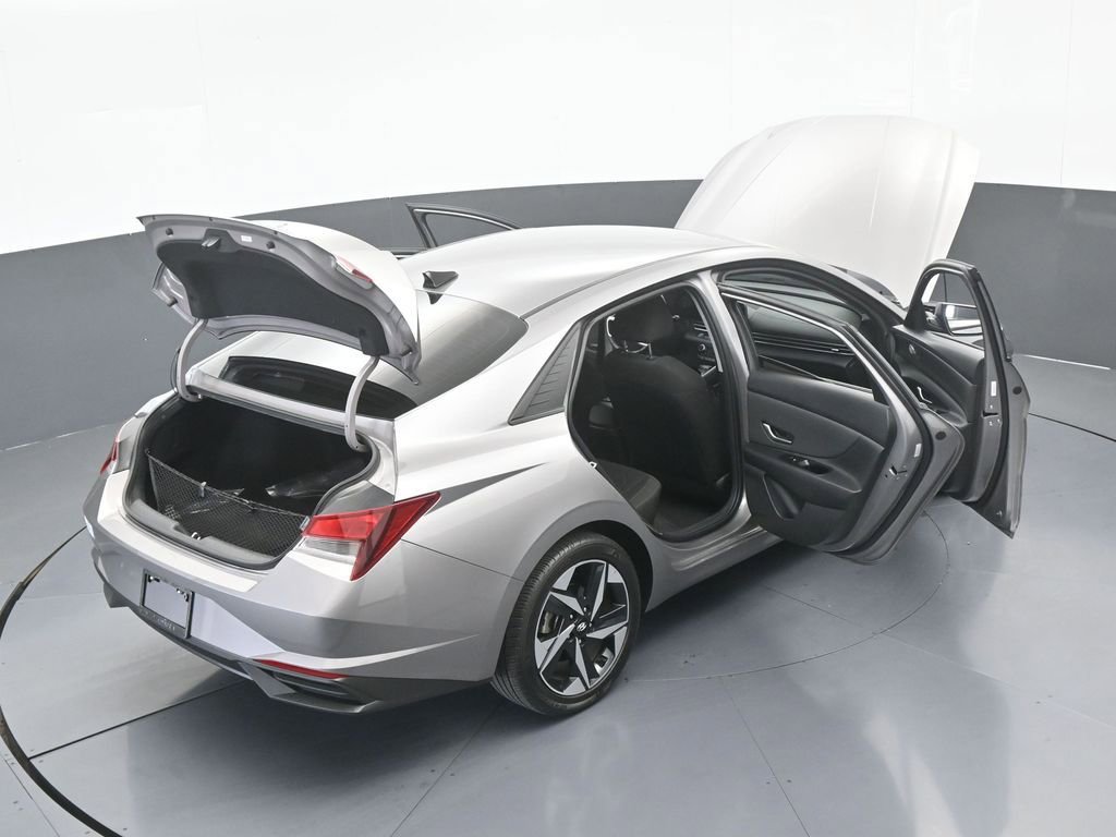 Used 2023 Hyundai Elantra SEL w/ Convenience Package image 65