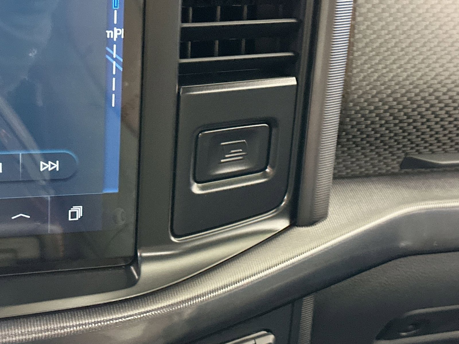 New 2025 Ford F150 Raptor w/ Equipment Group 803A Raptor R image 31