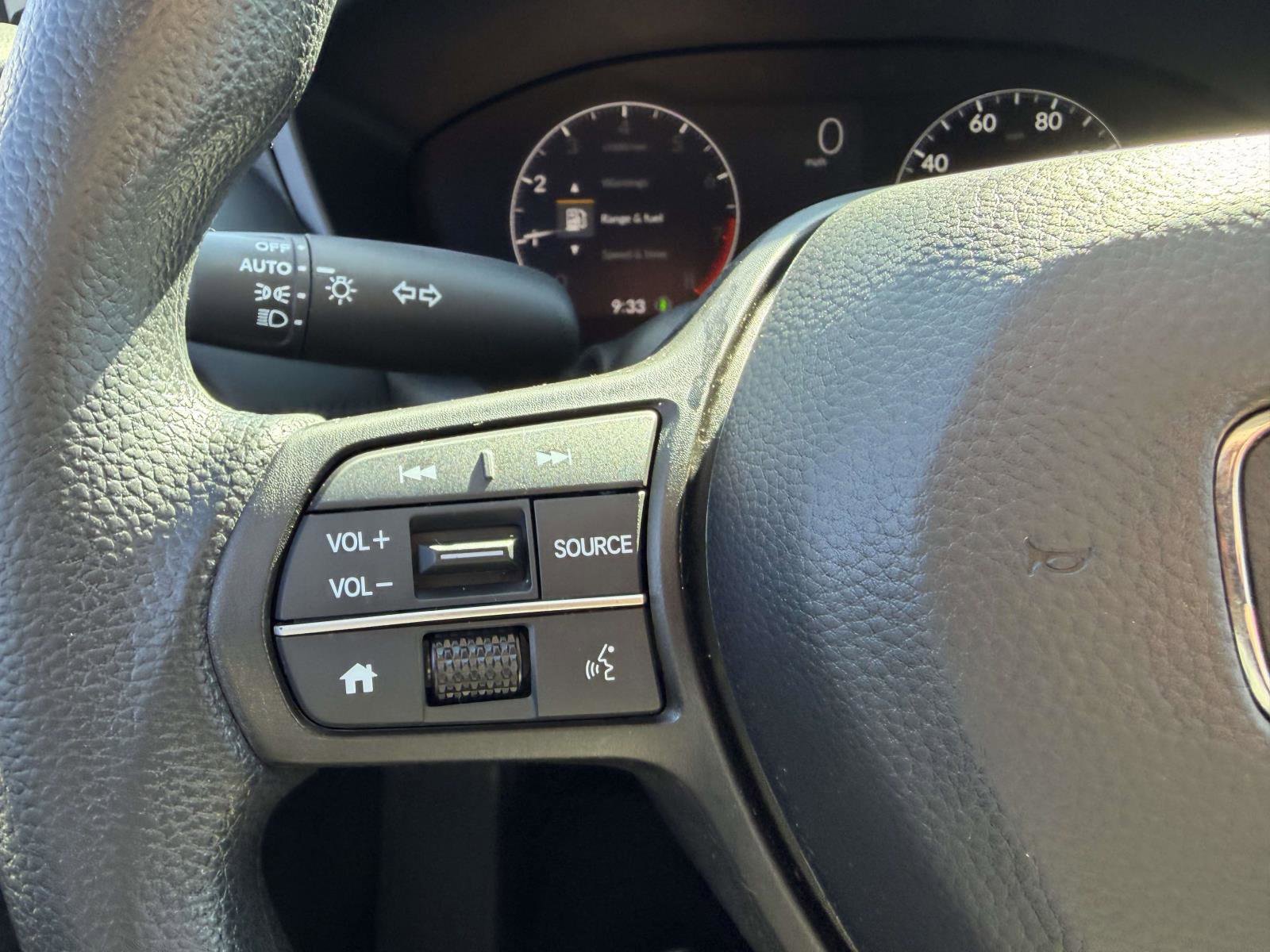 Used 2023 Honda HR-V LX image 26