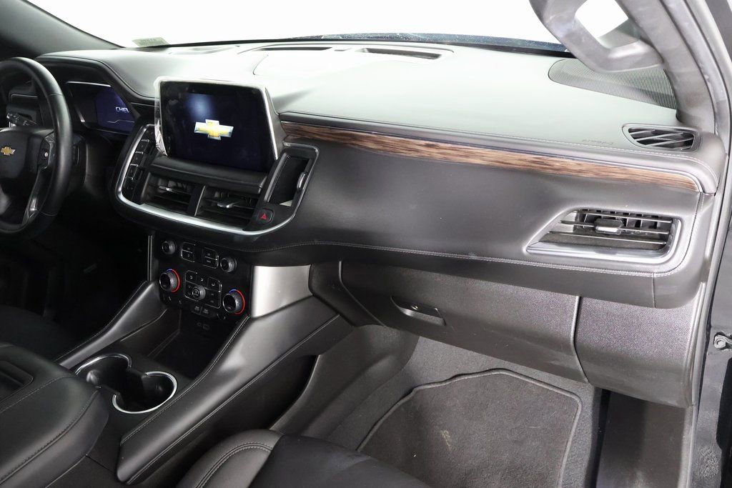 Used 2023 Chevrolet Suburban LT w/ LT Signature Package RWD image 7