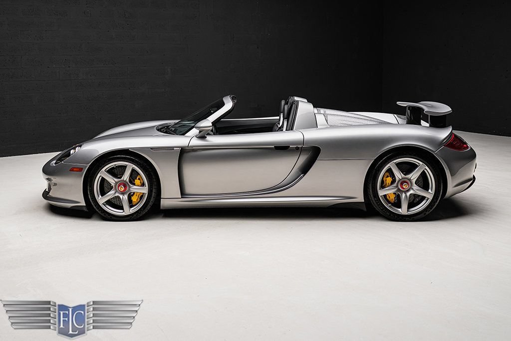 Used 2005 Porsche Carrera GT RWD image 28