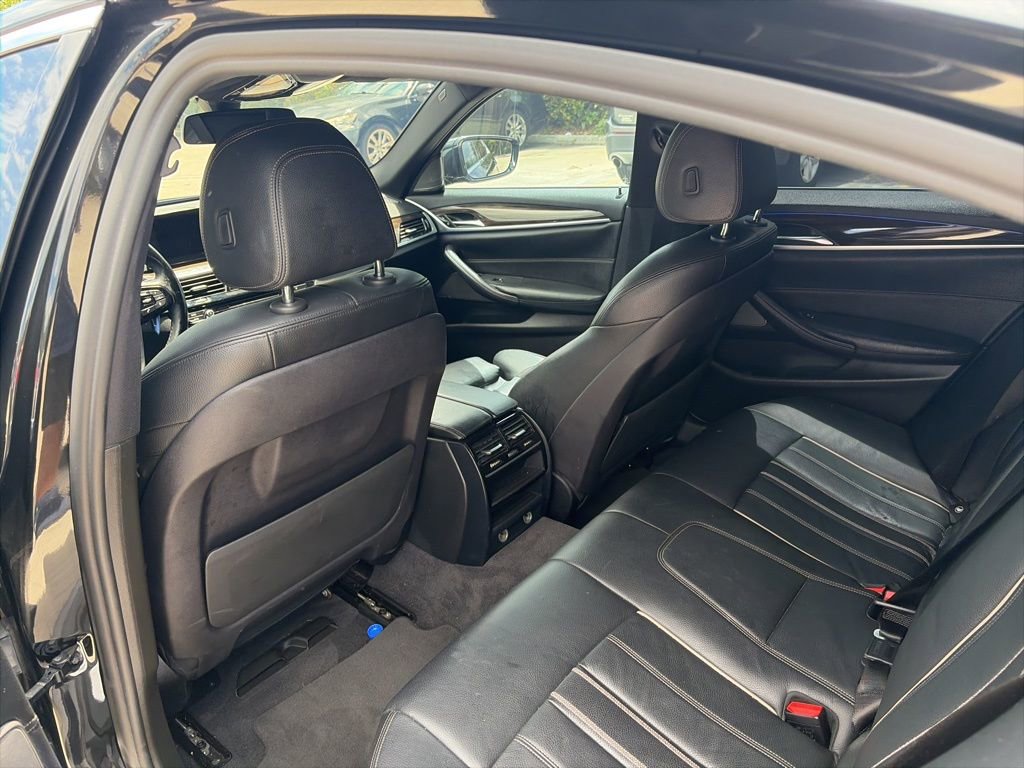 Used 2018 BMW 540i RWD image 10