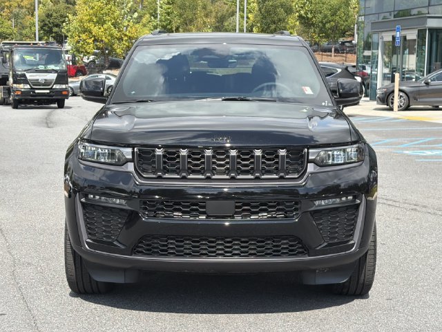 Used 2026 Jeep Grand Cherokee L Limited w/ Limited Altitude Package AWD/4WD image 2