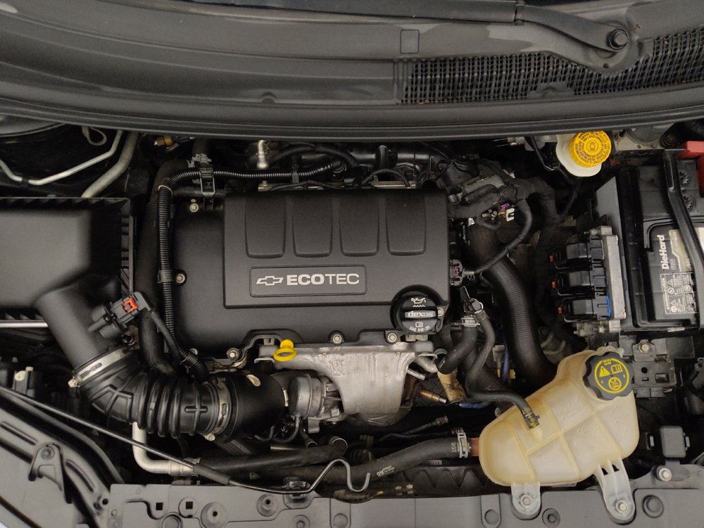 Used 2019 Chevrolet Sonic LT FWD image 30
