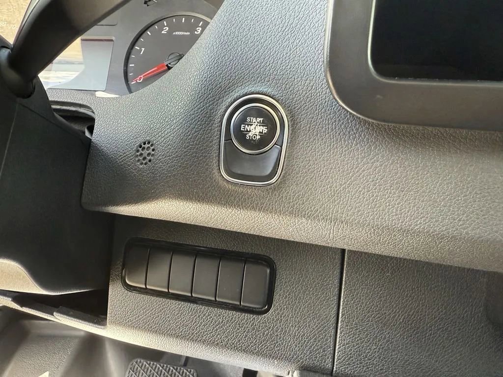 Used 2019 Freightliner Sprinter 144 image 25