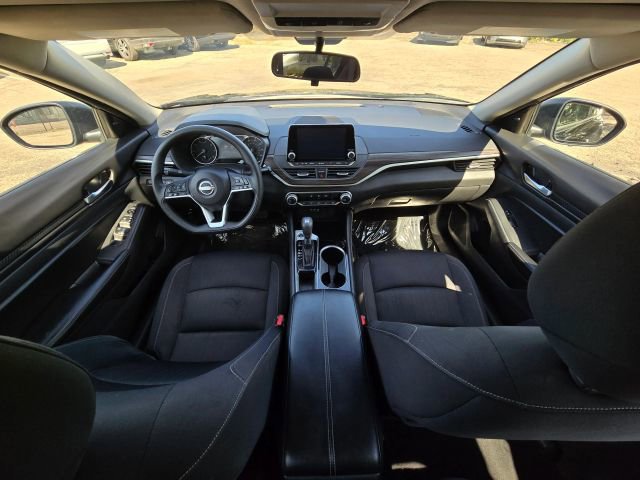 Used 2024 Nissan Altima 2.5 SV image 19