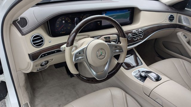 Used 2018 Mercedes-Benz S 450 4MATIC Sedan w/ Premium Package image 11