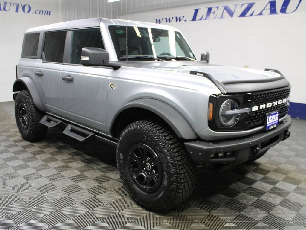 Used 2023 Ford Bronco Wildtrak AWD/4WD image 3