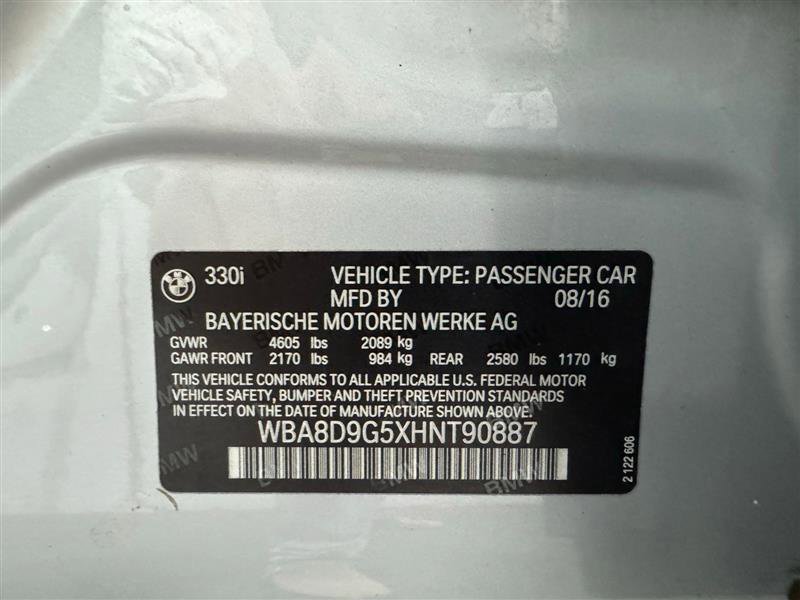 Used 2017 BMW 330i xDrive Sedan image 27