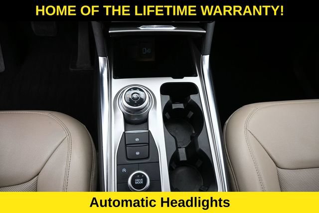 Used 2021 Ford Explorer Limited w/ Equipment Group 301A AWD/4WD image 33