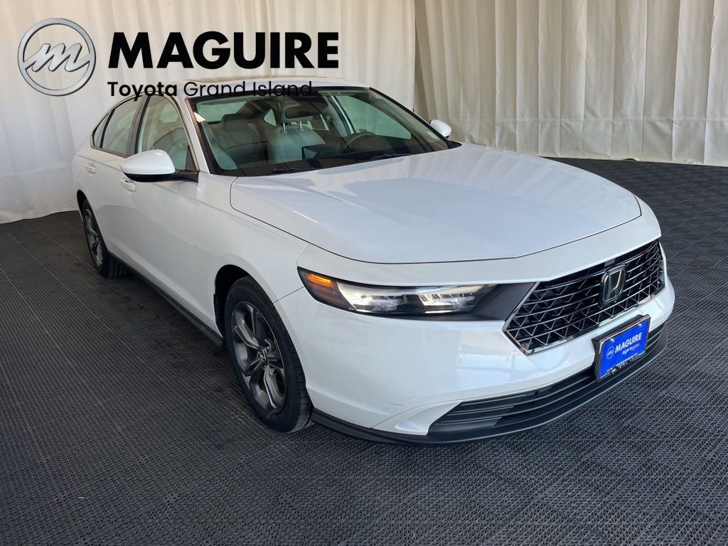 Used 2023 Honda Accord EX image 32