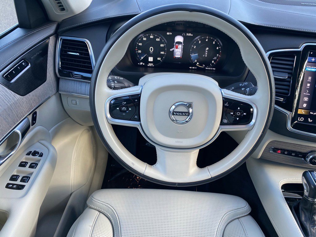 Used 2022 Volvo XC90 T6 Inscription image 4