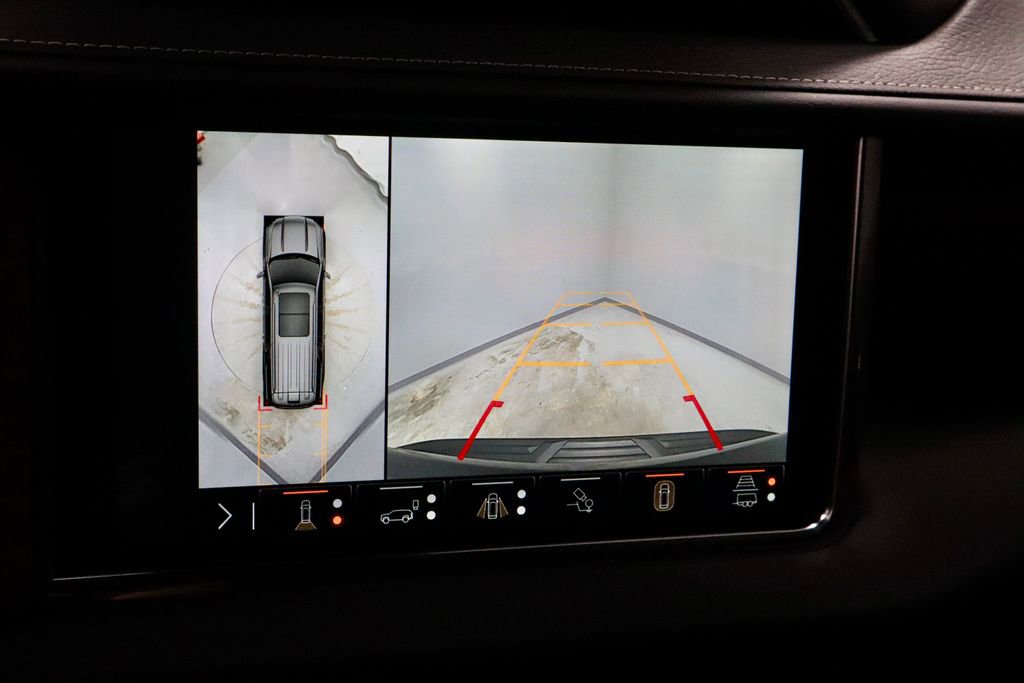 Used 2024 GMC Yukon XL Denali Ultimate image 2