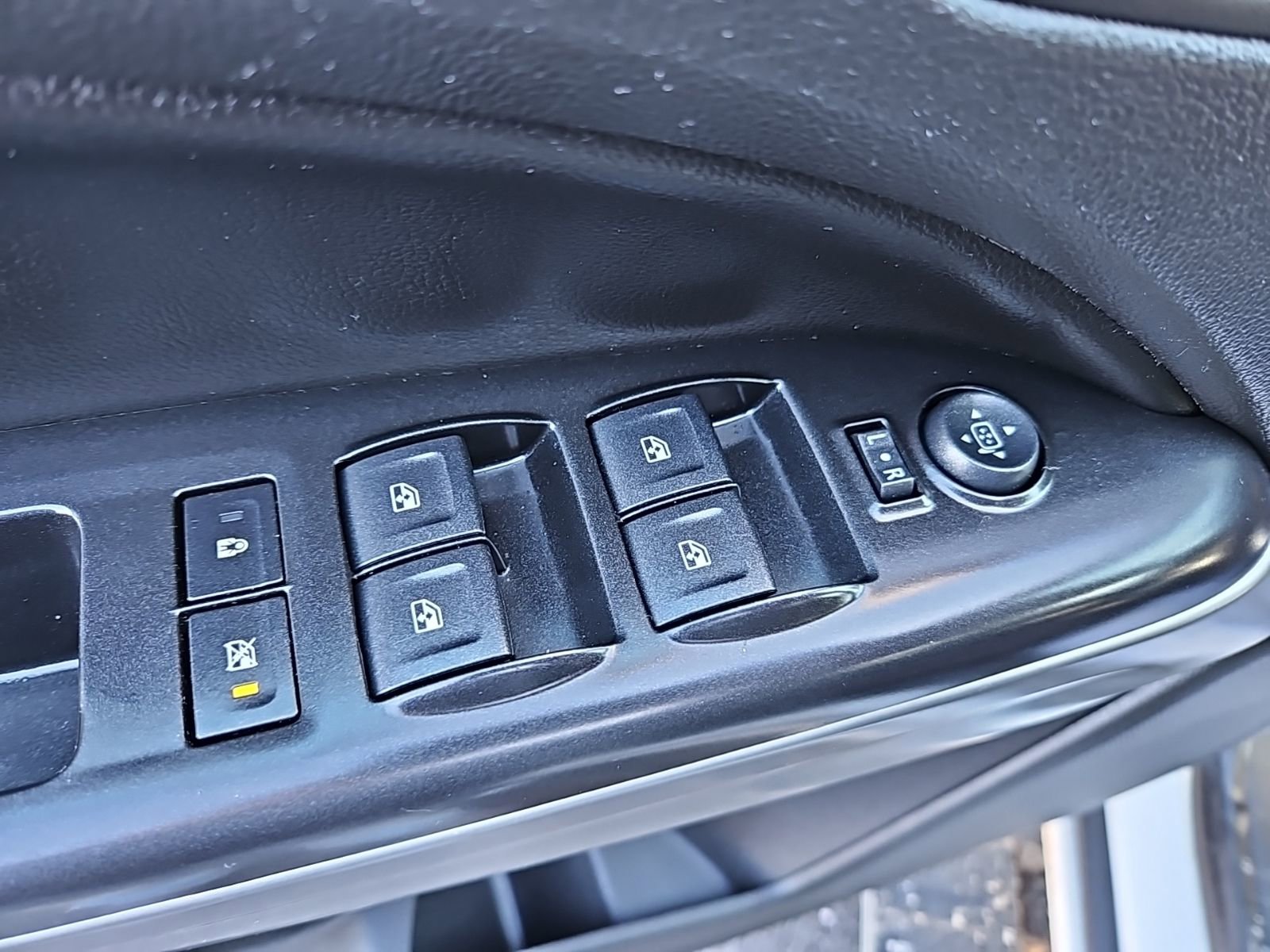 Used 2015 Chevrolet Colorado LT w/ LT Convenience Package image 22