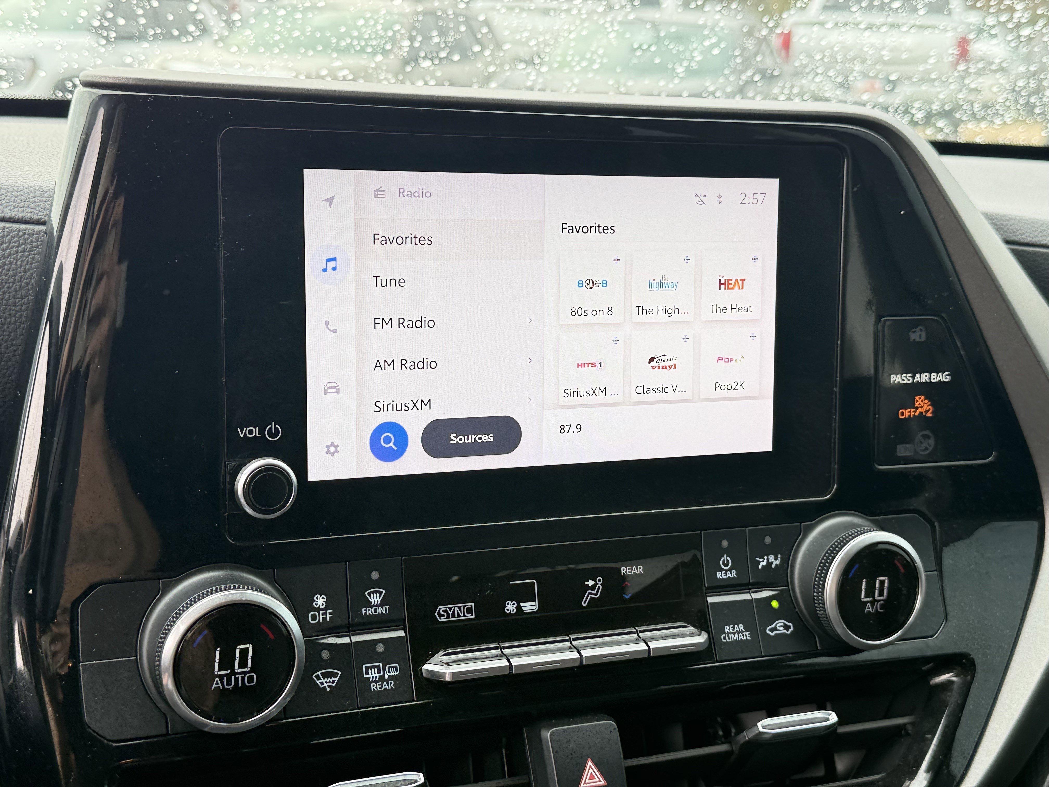 Used 2023 Toyota Highlander L image 20