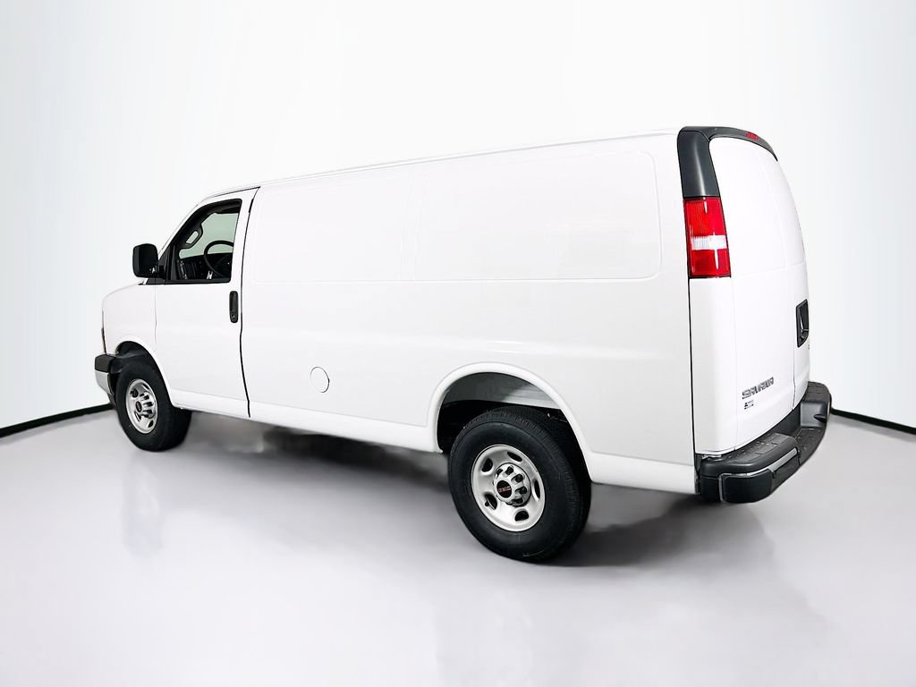 New 2026 GMC Savana 3500 w/ Driver Convenience Package RWD image 5