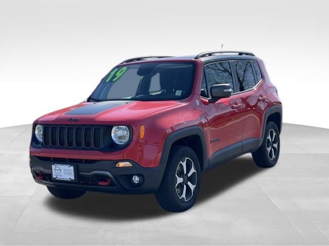 Used 2019 Jeep Renegade Trailhawk w/ Cold Weather Group II image 2