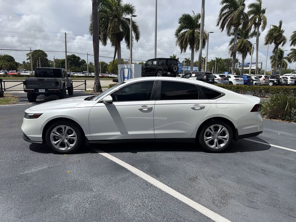 Certified 2024 Honda Accord EX image 20