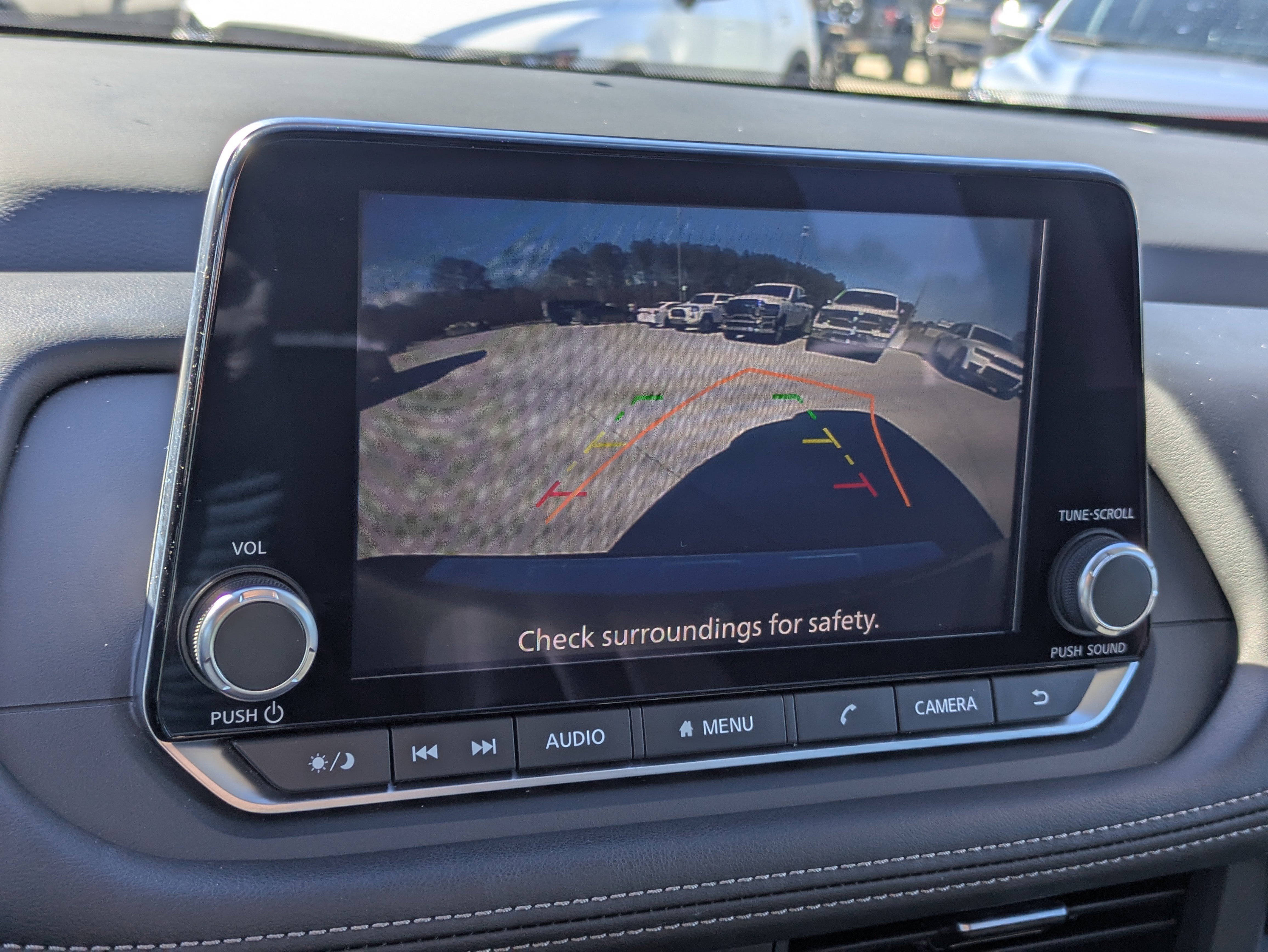 Used 2024 Nissan Rogue SV w/ SV Premium Package image 19