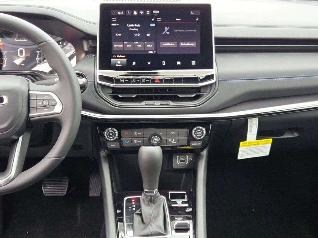 New 2026 Jeep Compass Latitude image 19