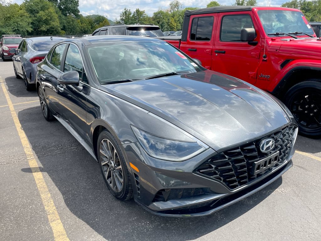 Used 2021 Hyundai Sonata Limited w/ Cargo Package FWD image 2