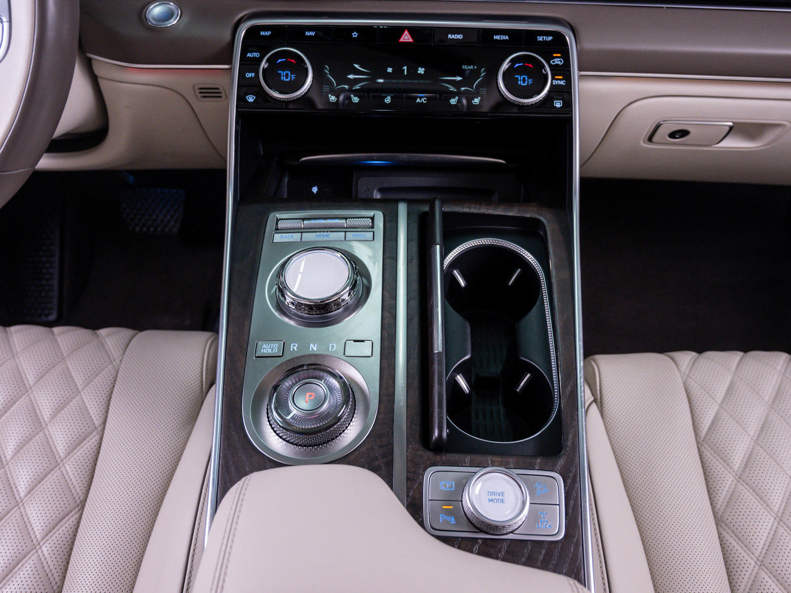 Used 2023 Genesis GV80 3.5T Prestige w/ Prestige Package image 29