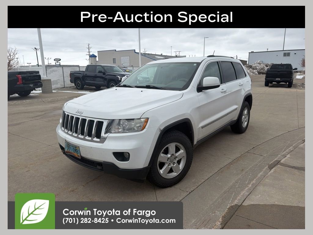 Used 2013 Jeep Grand Cherokee Laredo w/ Laredo E Group image 1