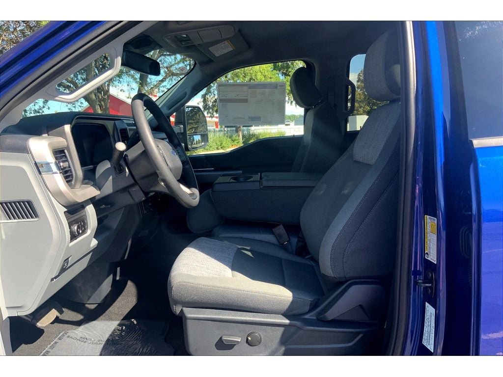 New 2026 Ford F350 XLT w/ XLT Premium Package AWD/4WD image 9